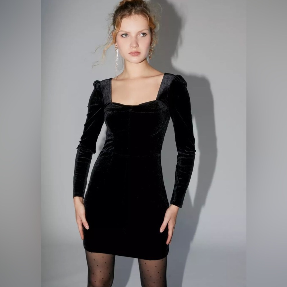 UO Velvet Long Sleeve Mini Dress